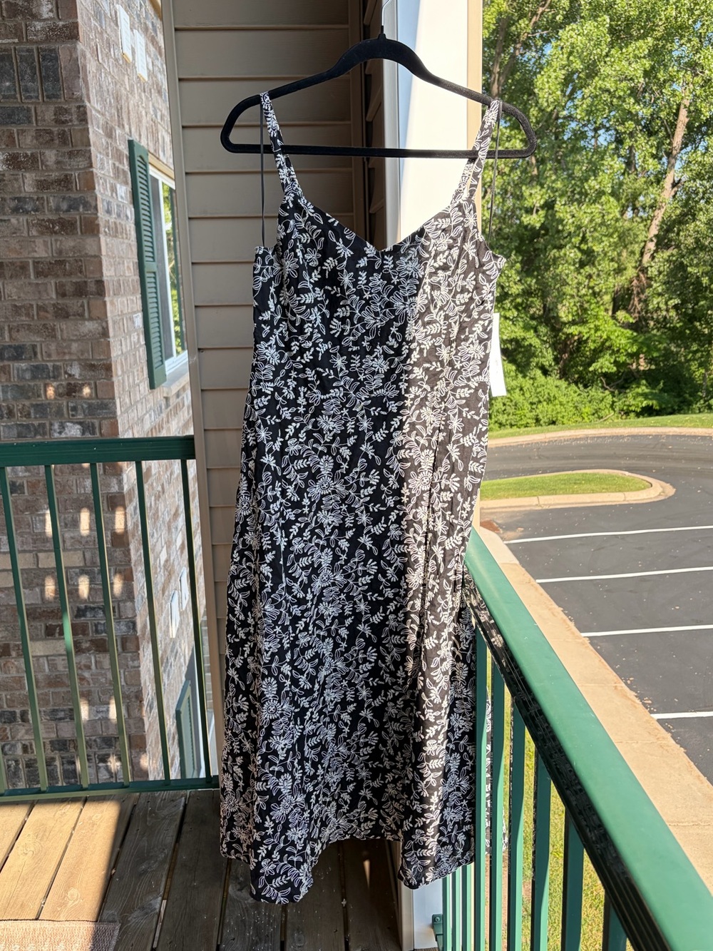 🆕🖤🤍AQUA Floral Embroidered Midi Dress Cotton Sundress Size L Bloomingdale’s - Picture 4 of 17